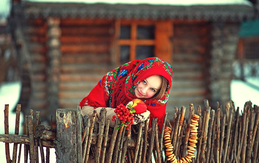 Sexy girl Women in Slavic costumes in Caloocan